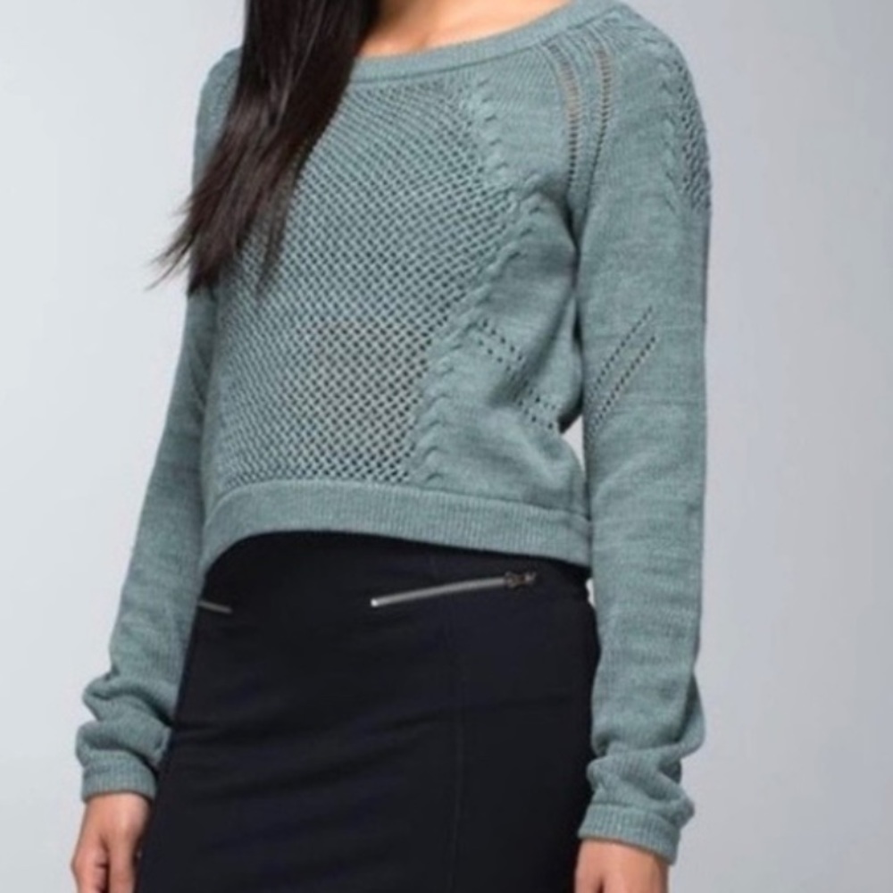 Lululemon Be Present Pullover Knit Sweater